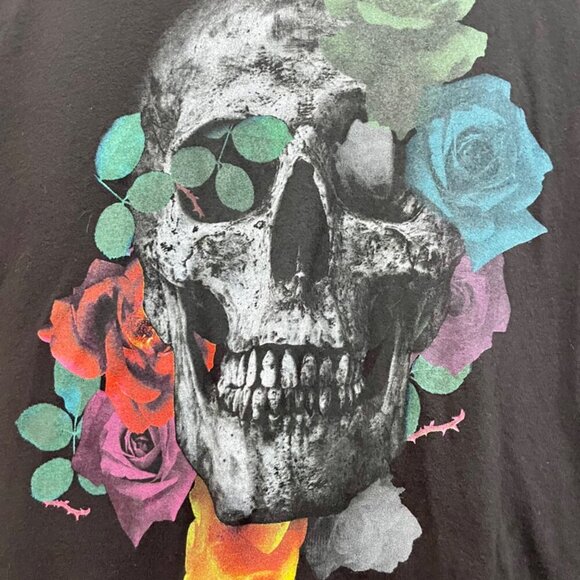 GUESS SKULL ROSES T-SHIRT BLACK EMO GOTHIC SIZE LARGE - Picture 2 of 12